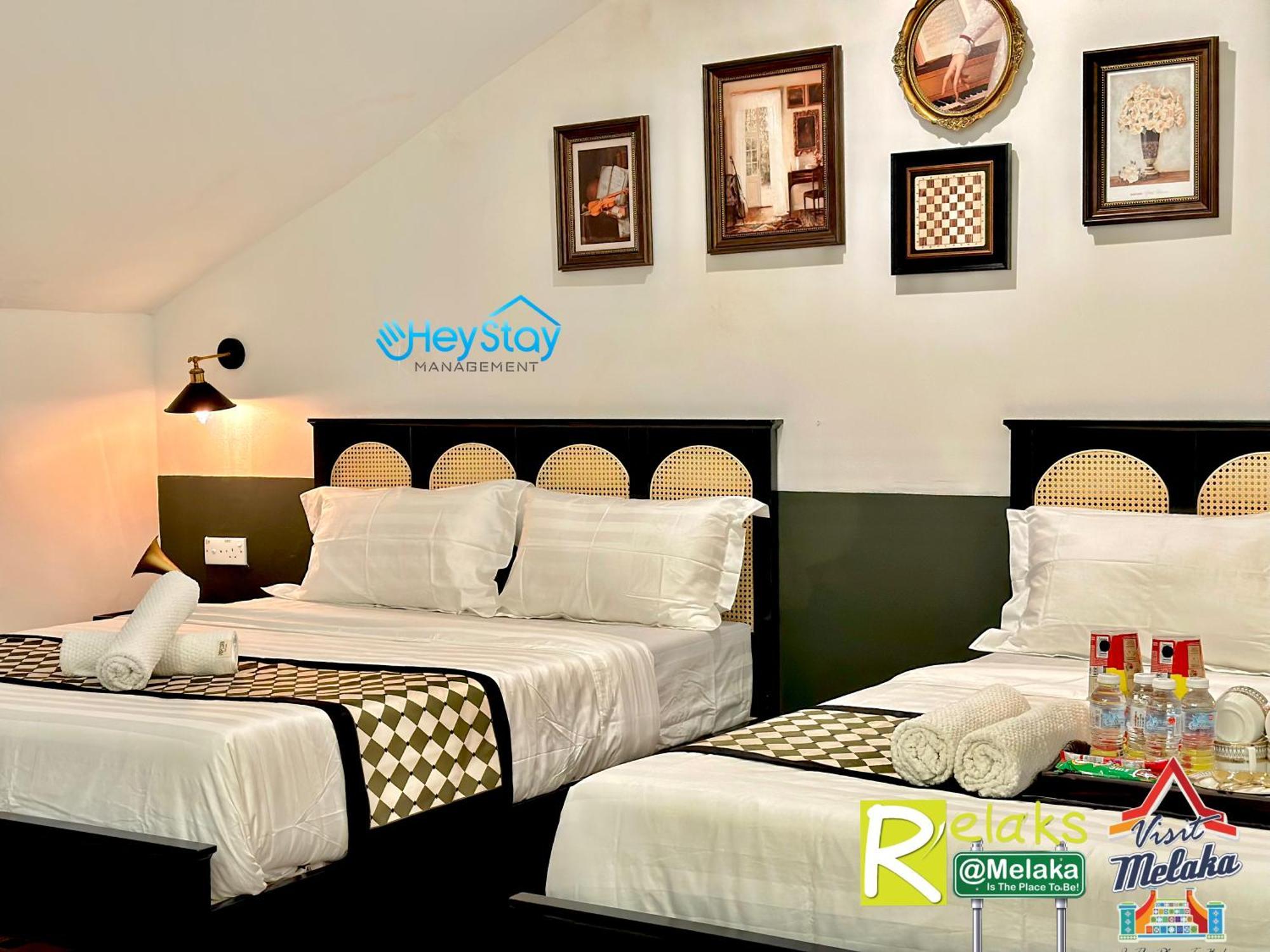 Wayfarer Guest House Jonker Street Melaka By Heystay Management Luaran gambar